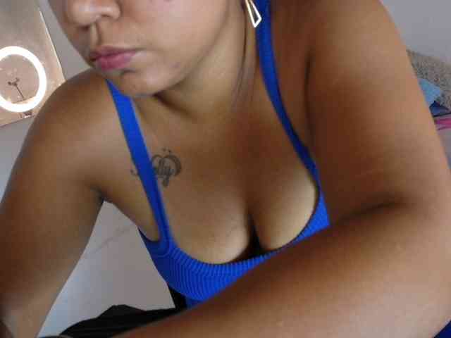 hairygirl83 webcam