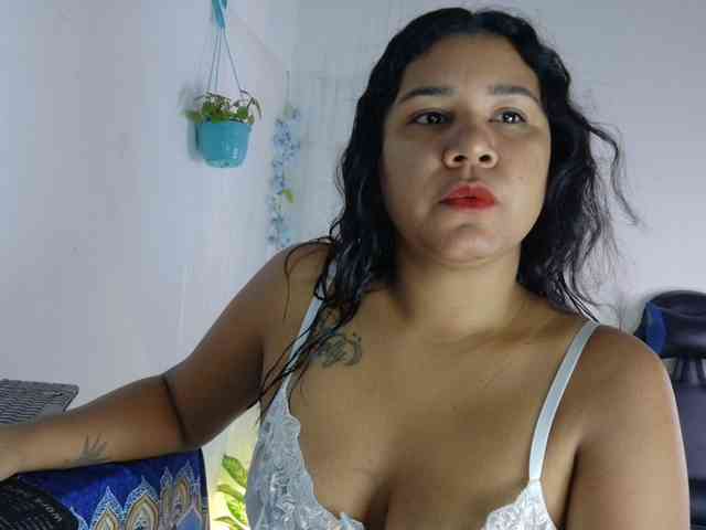 hairygirl83 webcam