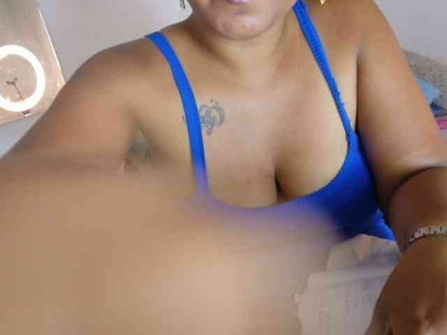 hairygirl83 webcam