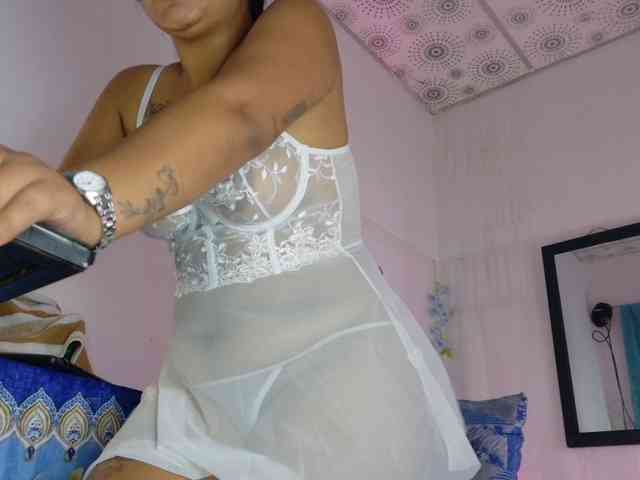 hairygirl83 webcam