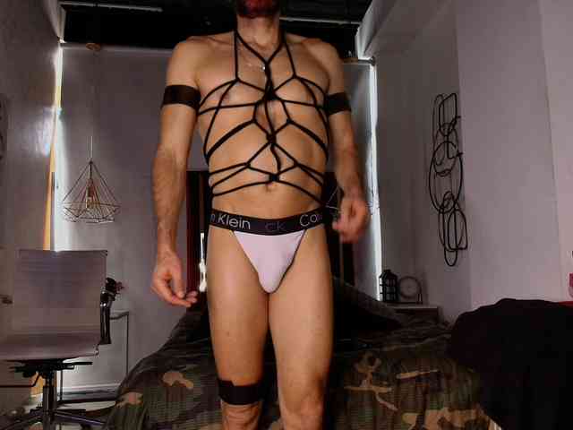 JorgePerezz Sex Cam Show