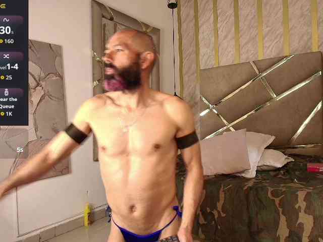 JorgePerezz Sex Cam Show