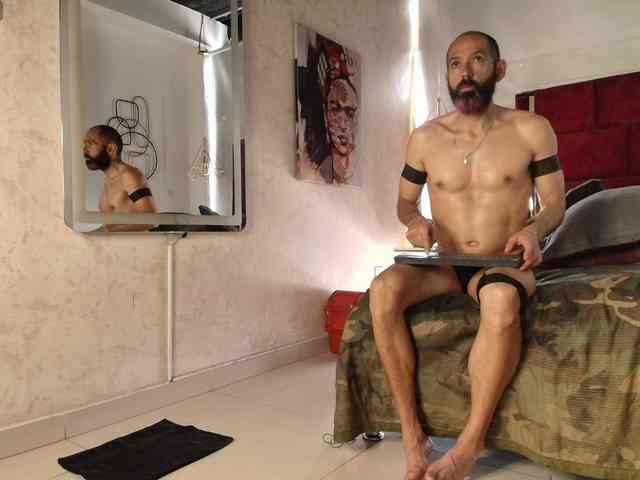 JorgePerezz Sex Cam Show