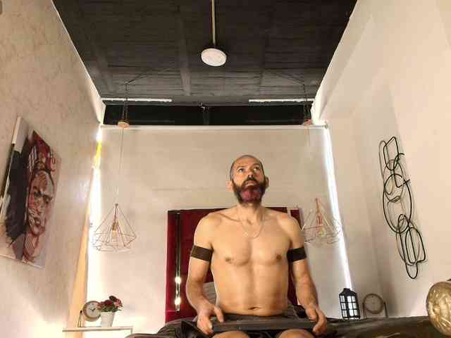 JorgePerezz Sex Cam Show