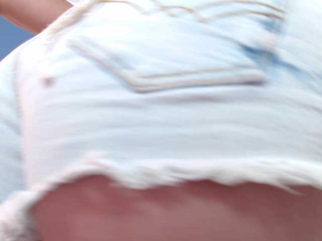 ZairaRogue's BongaCams show and profile