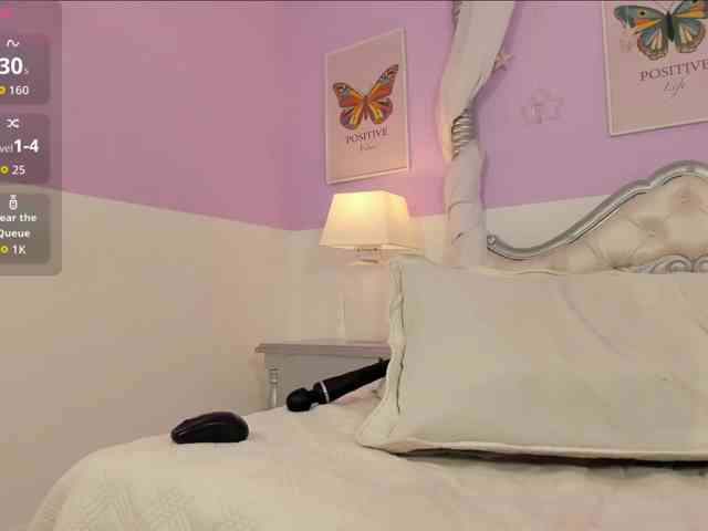 ZairaRogue webcam