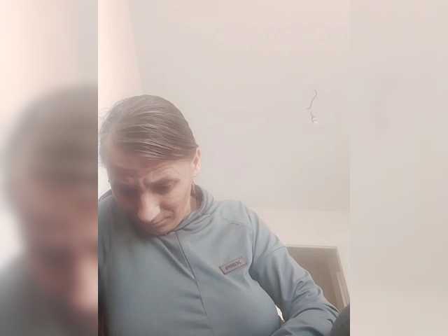 le modèle Lyuda7 est en webcam porno dans un show sur le site bongacams, il possède les tags suivants: White/Caucasian,Brunette,Shaved