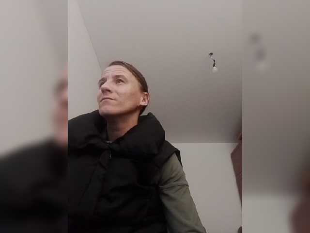 le modèle Lyuda7 est en webcam porno dans un show sur le site bongacams, il possède les tags suivants: White/Caucasian,Brunette,Shaved