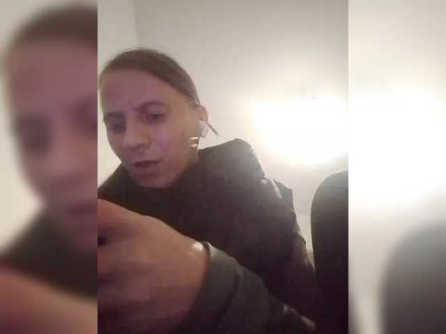 Lyuda7 live cam preview