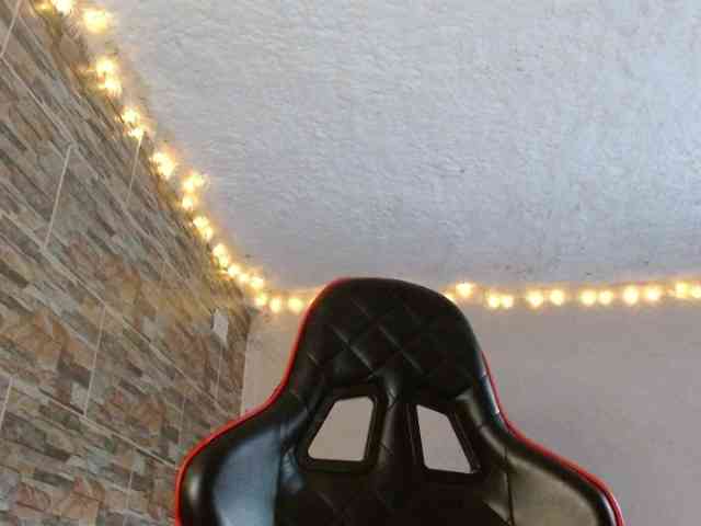 alurba666 Live Webcam on BongaCams