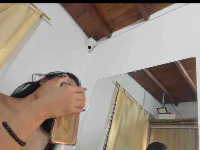 Maelydoll webcam