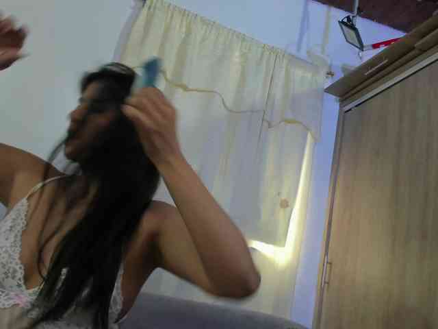Maelydoll webcam
