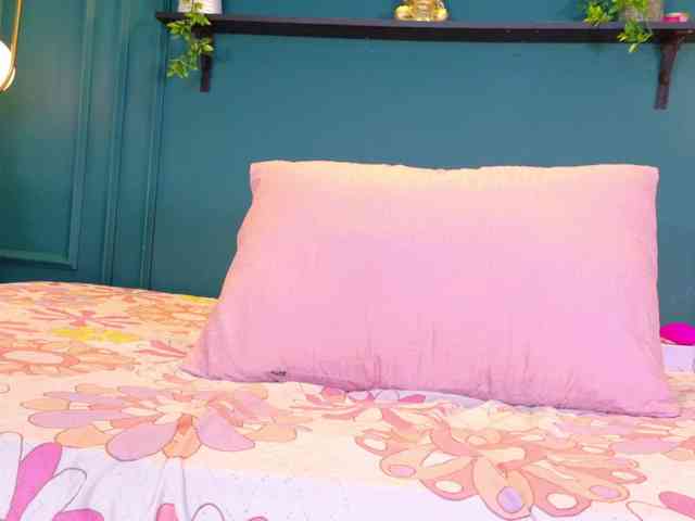 Maelydoll Live Webcam on BongaCams