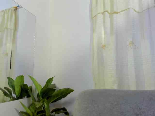 Maelydoll webcam