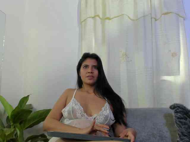 Maelydoll webcam