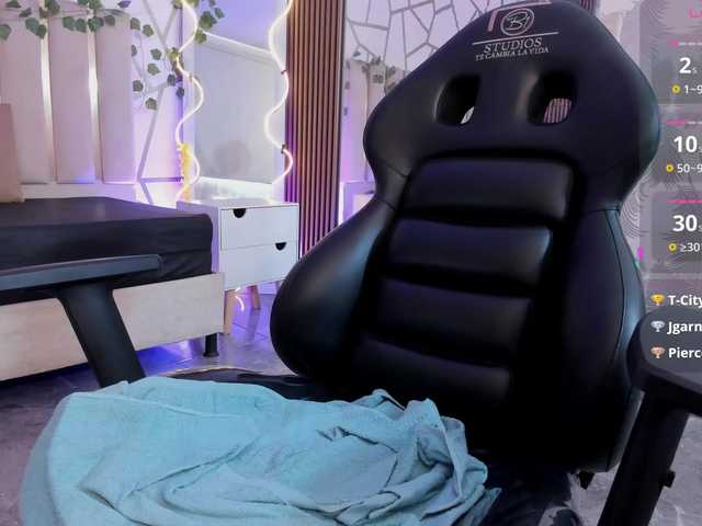 Cloee-tay1 live cam on BongaCams