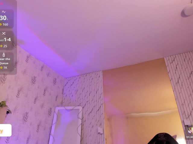 Cloee-tay1 live cam on BongaCams