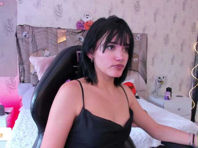 Cloee-tay1 live cam on BongaCams