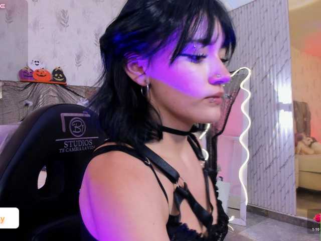 Cloee-tay1 live cam on BongaCams