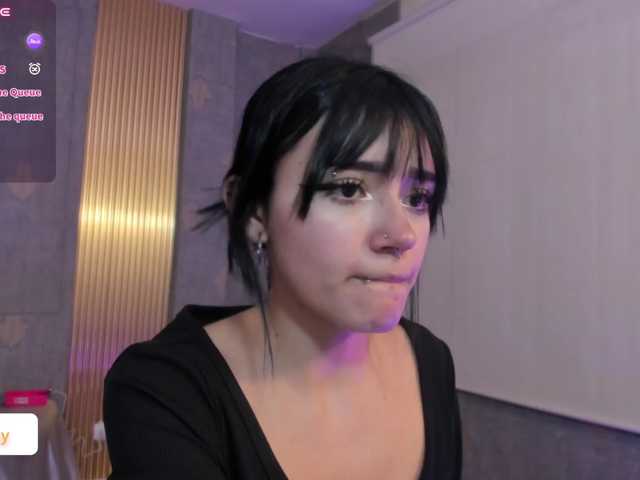 Cloee-tay1 live cam on BongaCams