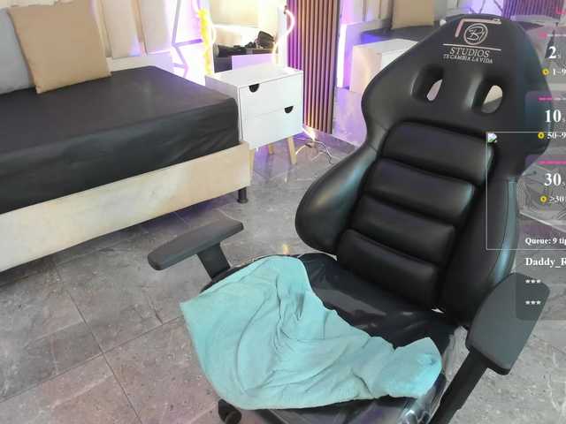 Cloee-tay1 live cam on BongaCams