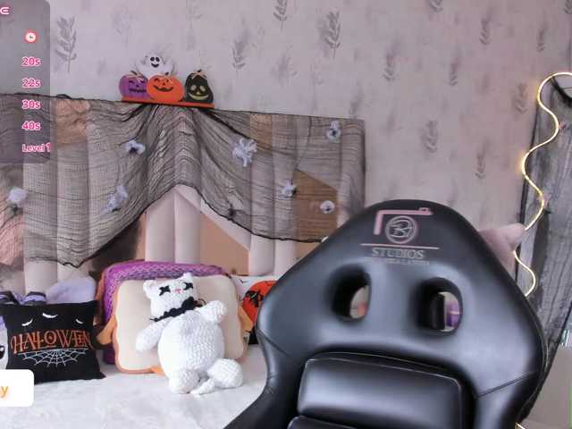 Cloee-tay1 live cam on BongaCams