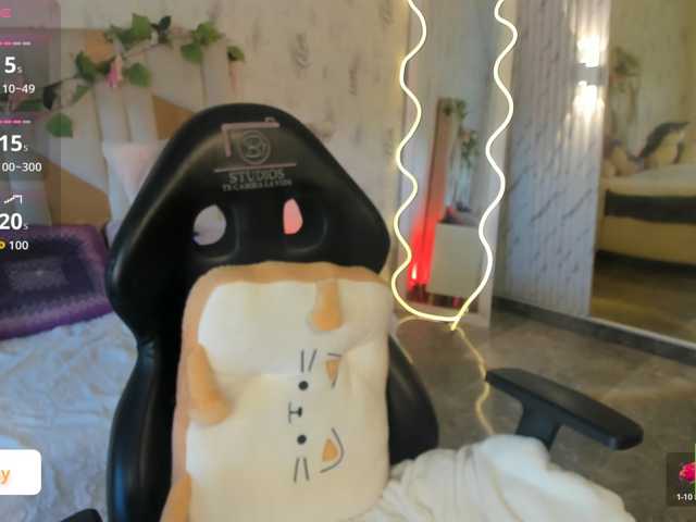Cloee-tay1 live cam on BongaCams