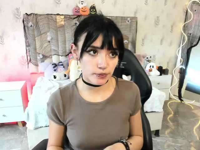Cloee-tay1 live cam on BongaCams