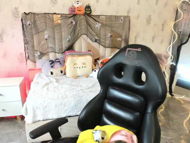 Cloee-tay1 live cam on BongaCams