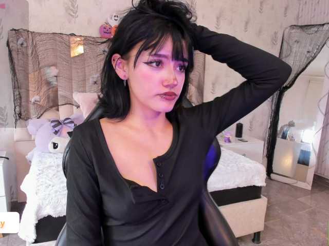 Cloee-tay1 live cam on BongaCams