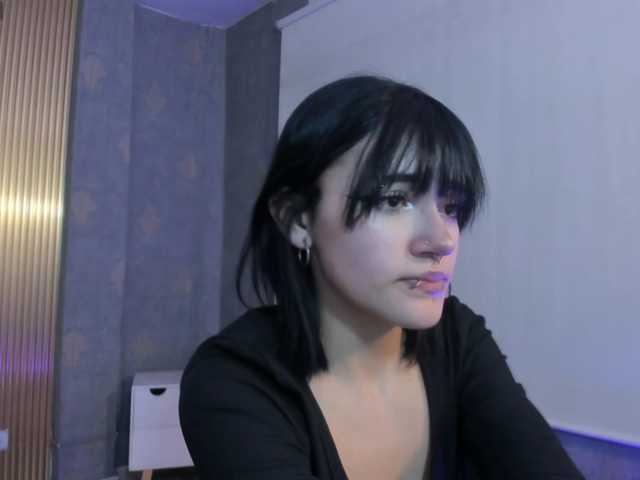 Cloee-tay1 live cam on BongaCams
