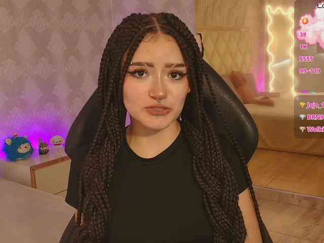 Cloee-tay1 webcam