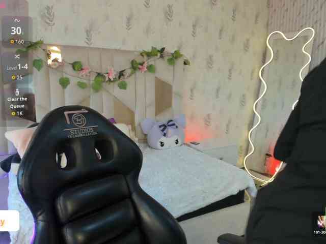Cloee-tay1's webcam live show