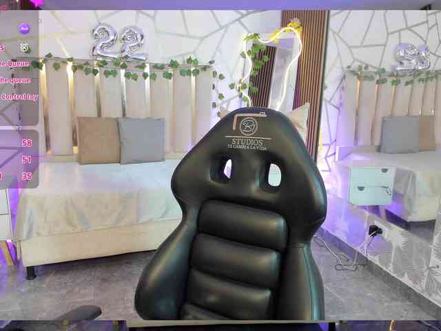 Cloee-tay1 webcam