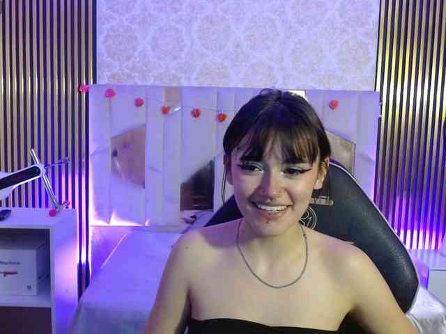 Modelo: Cloee-tay1
