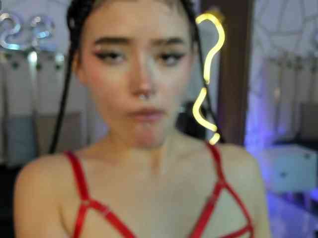 Cloee-tay1 webcam