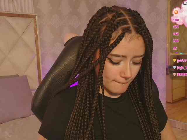 Cloee-tay1 webcam
