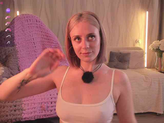 NETSENZURA Sex Cam Show