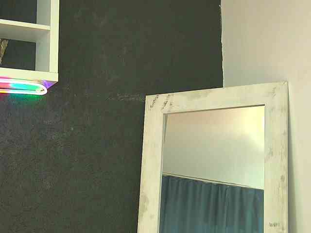 NoirKitten webcam