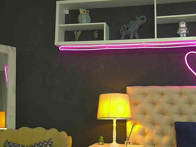 NoirKitten webcam