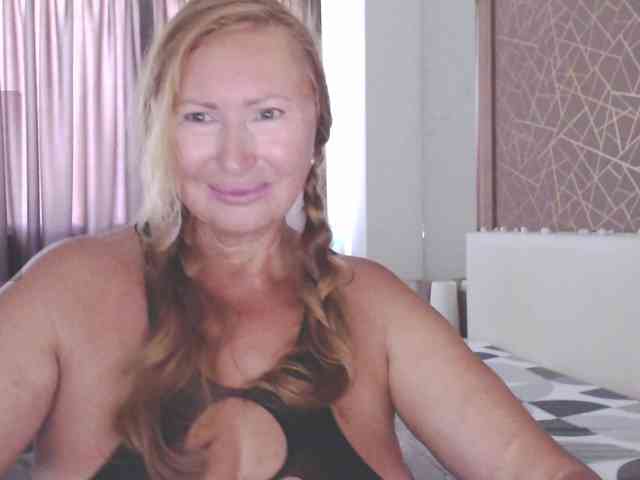 HelenLoyd webcam