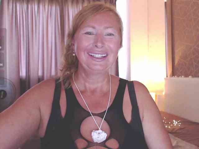 HelenLoyd webcam