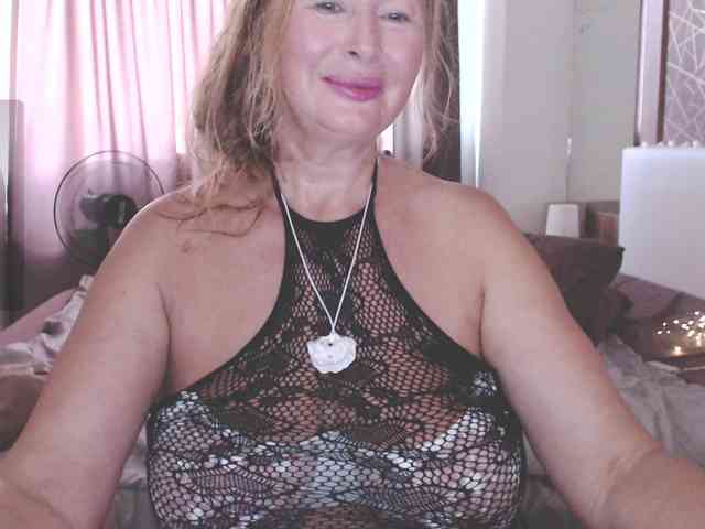HelenLoyd webcam