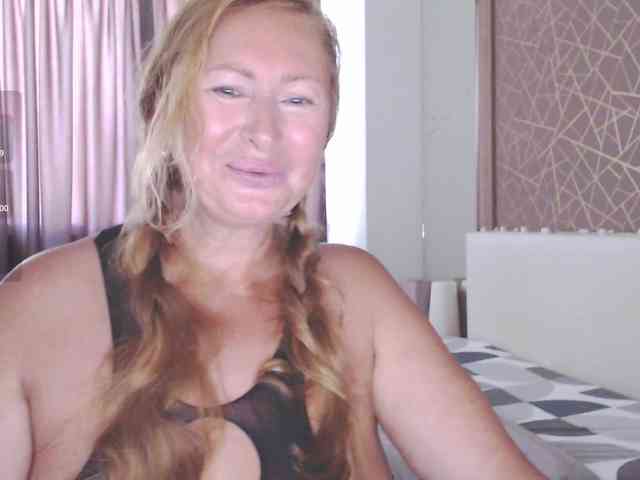 HelenLoyd webcam