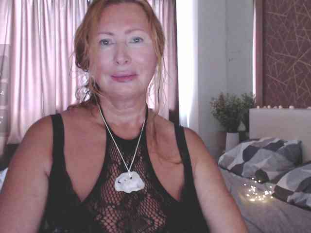 HelenLoyd webcam