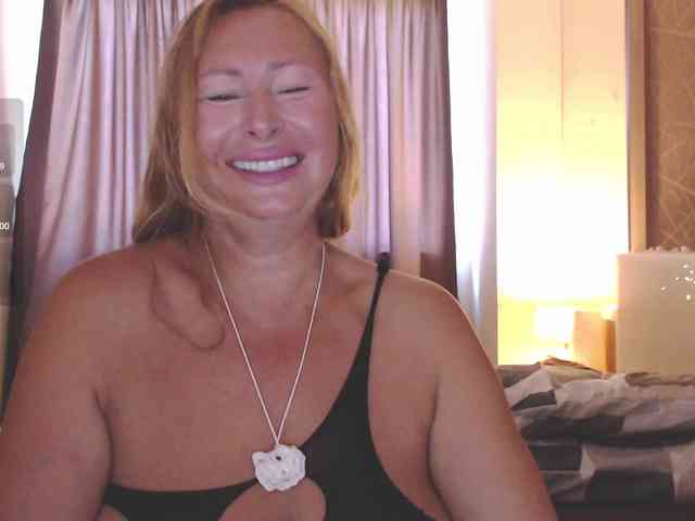 HelenLoyd webcam