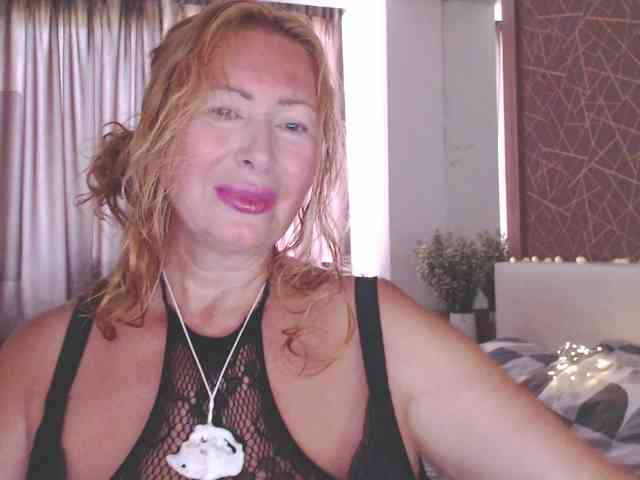 HelenLoyd webcam