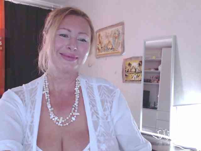 HelenLoyd webcam
