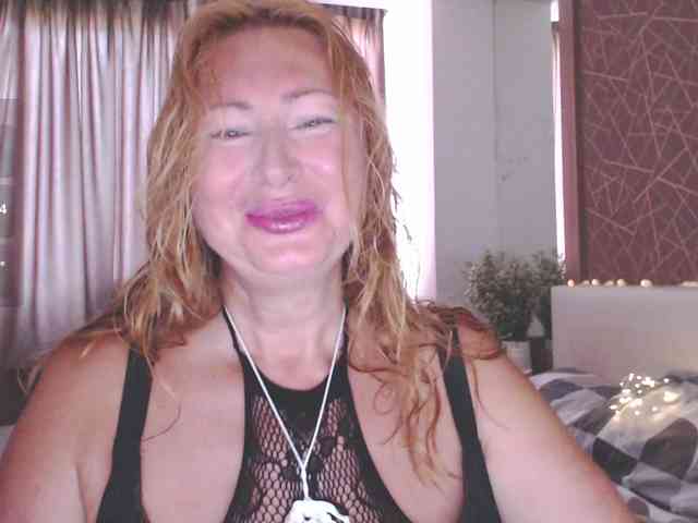 HelenLoyd webcam