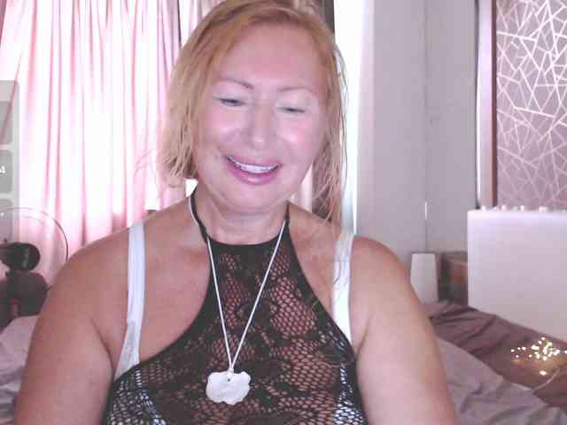 HelenLoyd webcam